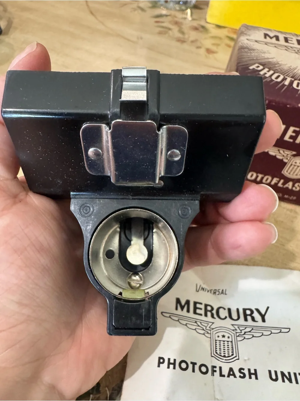 Vintage Mercury Photo Flash Unit - Universal Camera Corp
